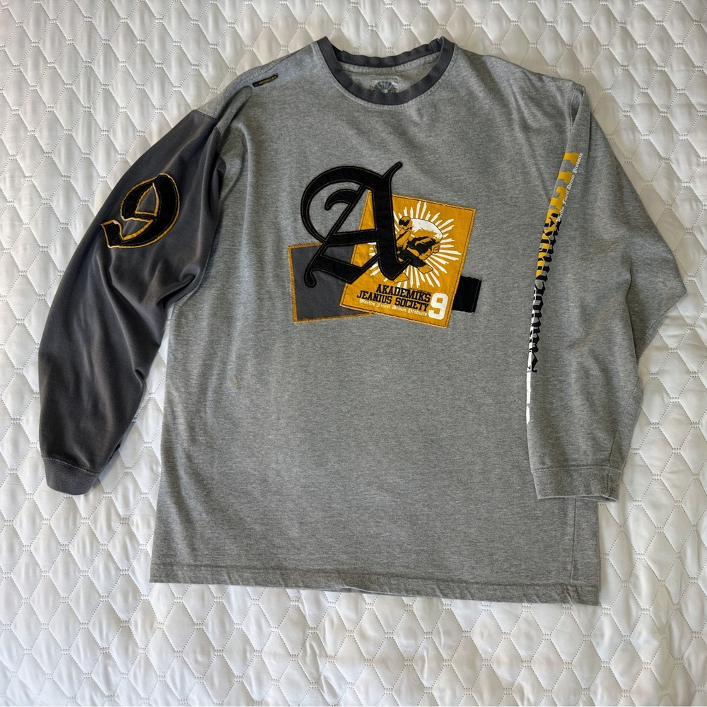 Akademiks Jeanius Society Shirt Mens XL Gray Y2K Streetwear Long Sleeve Tee